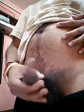 soniriyaa010101 online show from April 2026 09:39:01 AM