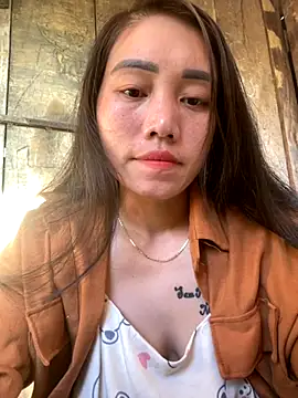 chipp-bong online show from October 2025 12:31:01 AM