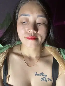 chipp-bong online show from November 2025 01:04:02 PM