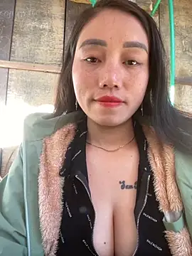 chipp-bong online show from November 2025 01:30:02 AM