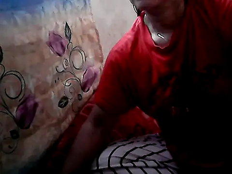 Snapshot of yoursPinayMama1682 chatting on September 2025 01:42:01 AM yoursPinayMama1682 online show from September 2025 01:42:01 AM