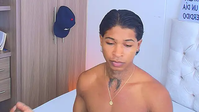 Snapshot of cassian_gold chatting on June 2026 09:39:01 PM cassian gold online show from June 2026 09:39:01 PM