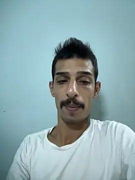 bisexevaa online show from September 2025 07:58:02 PM