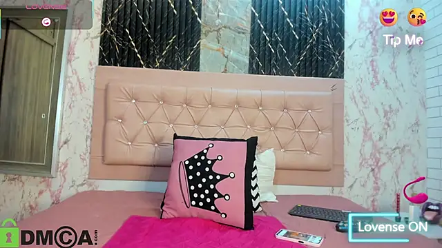 Caroline daring online show from September 2025 12:21:01 PM