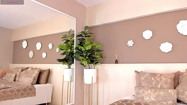 VictoriaShelby online show from November 2025 12:37:02 PM