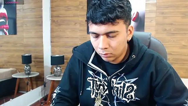 titanxero online show from November 2025 01:32:02 PM