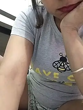 Hot-Pooja25 online show from April 2026 04:56:01 AM