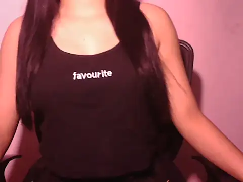 Snapshot of Oh_Shelz chatting on September 2025 04:30:02 PM Oh Shelz online show from September 2025 04:30:02 PM