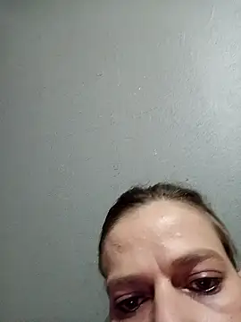 Snapshot of Skymadison chatting on November 2025 08:44:01 PM Skymadison online show from November 2025 08:44:01 PM