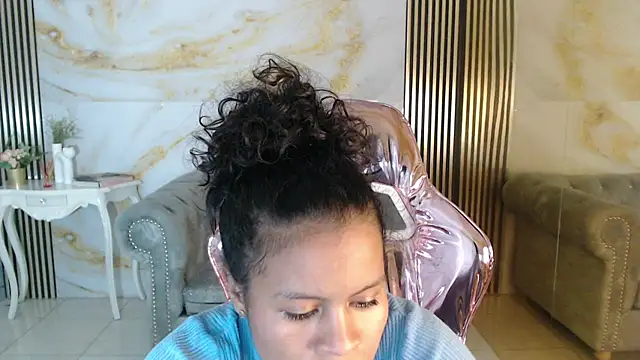 catalina5 s online show from January 2026 01:40:01 AM