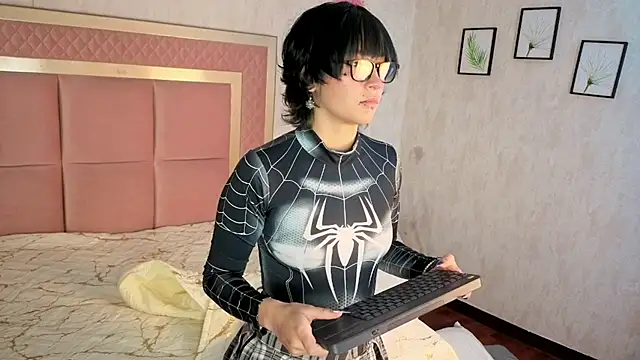 RobinBennett online show from November 2025 12:22:02 PM