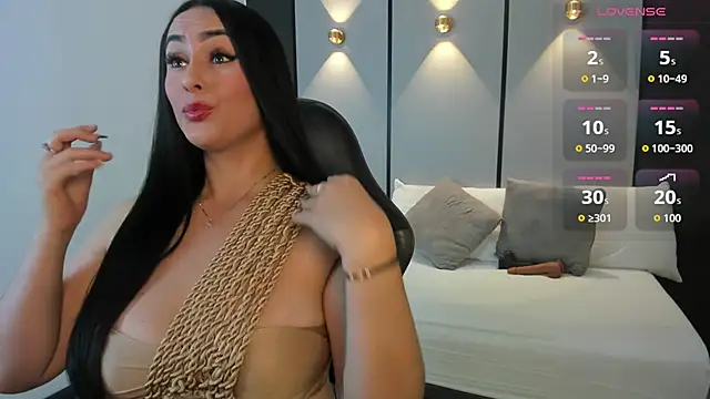 ashly moonn online show from May 2026 12:35:01 PM