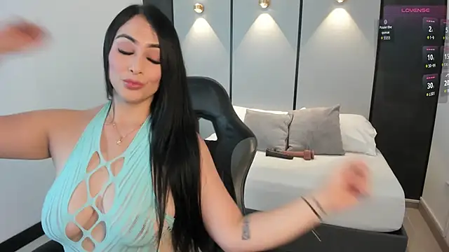 ashly moonn online show from July 2026 12:29:01 PM