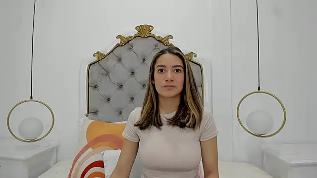 Skylerwhite02 online show from July 2026 03:48:01 AM