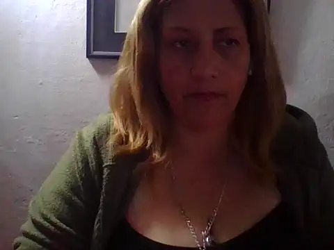 Snapshot of ROOMIINA chatting on October 2025 05:57:01 PM ROOMIINA online show from October 2025 05:57:01 PM