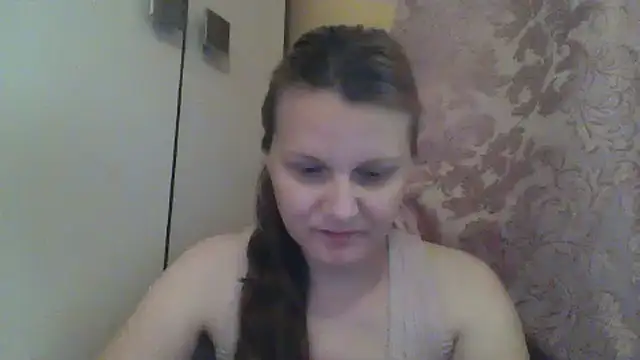 Snapshot of Elvanii chatting on May 2026 06:33:01 AM Elvanii online show from May 2026 06:33:01 AM