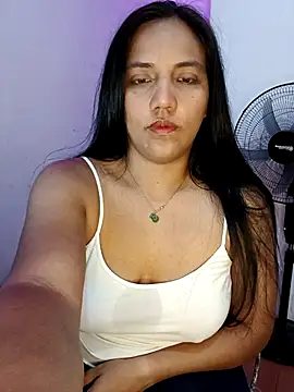 girlpee online show from November 2025 12:53:01 PM