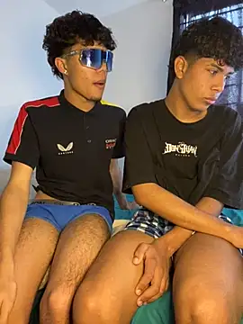 Snapshot of Leopard_play chatting on November 2025 12:48:02 PM Leopard play online show from November 2025 12:48:02 PM