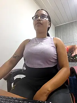 susan mooree online show from December 2025 07:01:02 PM