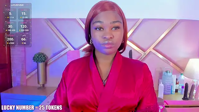 SophieSinclair online show from April 2026 01:04:01 PM