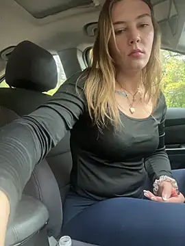 AllesandraLove online show from October 2025 04:08:02 PM