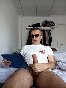 EmilioTaladdro online show from April 2026 05:57:02 AM