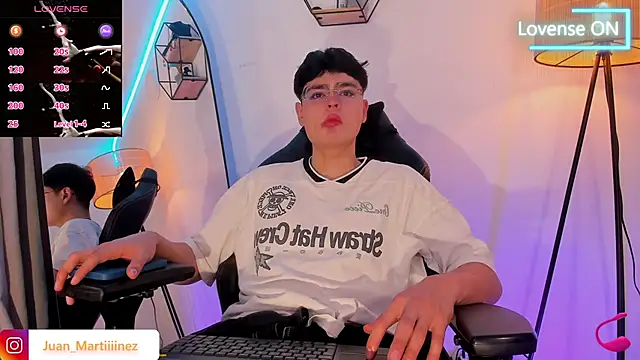 Snapshot of Im_Juaniito chatting on October 2025 04:11:01 AM Im Juaniito online show from October 2025 04:11:01 AM