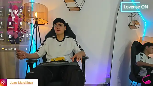 Snapshot of Im_Juaniito chatting on November 2025 02:58:02 AM Im Juaniito online show from November 2025 02:58:02 AM