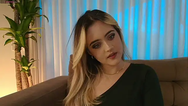 MaryMoon  online show from November 2025 10:12:01 PM