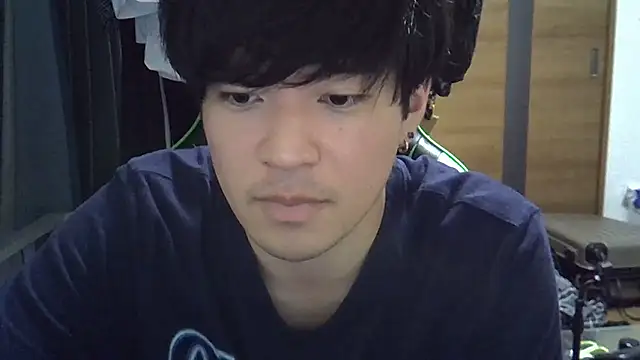 Snapshot of aokunvvv chatting on September 2025 02:39:02 PM aokunvvv online show from September 2025 02:39:02 PM
