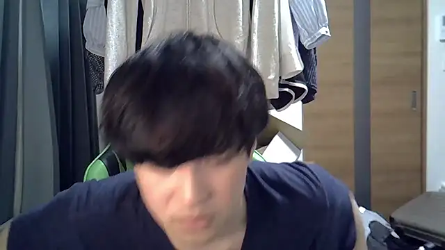 Snapshot of aokunvvv chatting on September 2025 05:16:02 PM aokunvvv online show from September 2025 05:16:02 PM