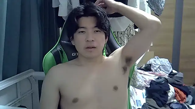Snapshot of aokunvvv chatting on October 2025 05:15:02 PM aokunvvv online show from October 2025 05:15:02 PM