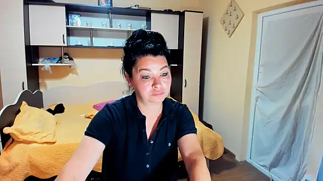 Snapshot of Soffy_Skye chatting on June 2026 04:06:01 AM Soffy Skye online show from June 2026 04:06:01 AM