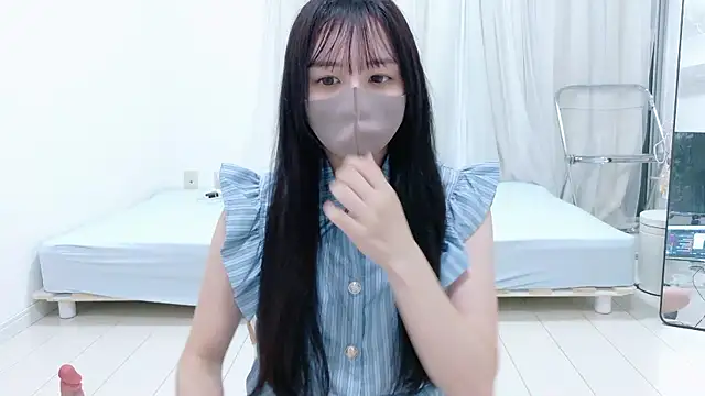 Snapshot of _Mia_land_ chatting on June 2026 02:01:02 PM Mia land online show from June 2026 02:01:02 PM