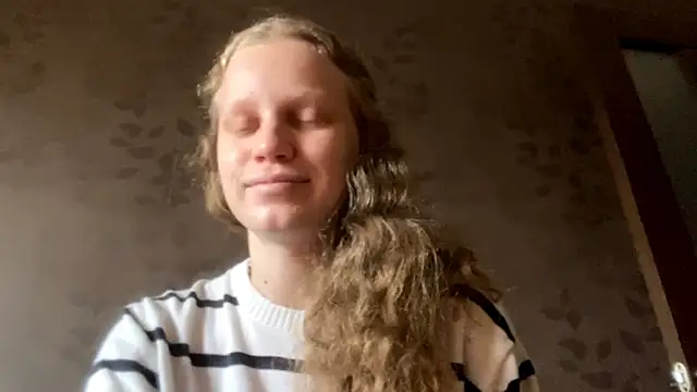 GlyndaCaver online show from October 2025 12:14:01 PM