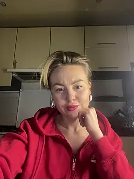 MartaLuna  online show from February 2026 10:25:01 PM