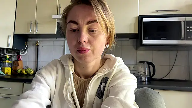 MartaLuna  online show from April 2026 09:32:02 AM