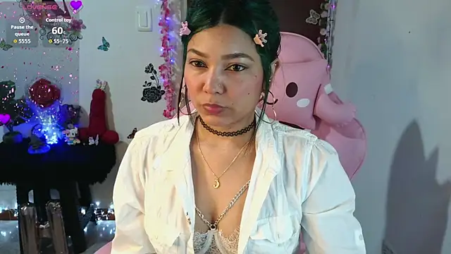 Snapshot of Maron_baez_18 chatting on May 2026 01:22:01 AM Maron baez 18 online show from May 2026 01:22:01 AM