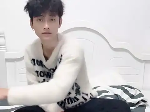 Snapshot of yangyang-2563 chatting on September 2025 02:41:02 PM yangyang-2563 online show from September 2025 02:41:02 PM