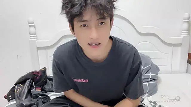 Snapshot of yangyang-2563 chatting on September 2025 02:09:02 PM yangyang-2563 online show from September 2025 02:09:02 PM