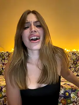 Snapshot of Elizabeth_Tay chatting on September 2025 08:03:01 PM Elizabeth Tay online show from September 2025 08:03:01 PM