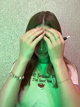 Snapshot of Elizabeth_Tay chatting on October 2025 04:50:01 PM Elizabeth Tay online show from October 2025 04:50:01 PM