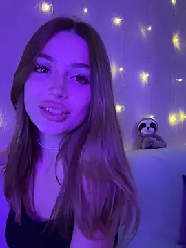 Snapshot of Elizabeth_Tay chatting on October 2025 05:35:02 PM Elizabeth Tay online show from October 2025 05:35:02 PM