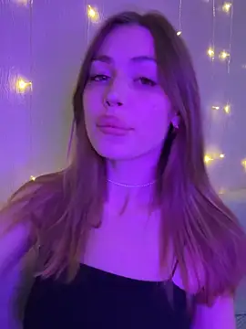 Snapshot of Elizabeth_Tay chatting on October 2025 05:24:02 PM Elizabeth Tay online show from October 2025 05:24:02 PM