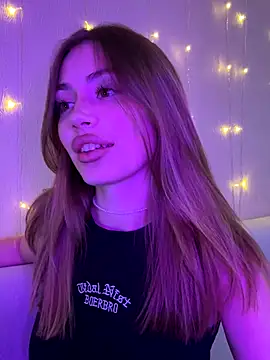 Snapshot of Elizabeth_Tay chatting on October 2025 05:19:01 PM Elizabeth Tay online show from October 2025 05:19:01 PM