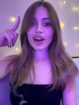 Snapshot of Elizabeth_Tay chatting on November 2025 04:40:02 PM Elizabeth Tay online show from November 2025 04:40:02 PM