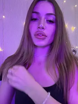 Snapshot of Elizabeth_Tay chatting on November 2025 05:02:01 PM Elizabeth Tay online show from November 2025 05:02:01 PM