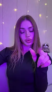 Snapshot of Elizabeth_Tay chatting on December 2025 06:58:02 PM Elizabeth Tay online show from December 2025 06:58:02 PM