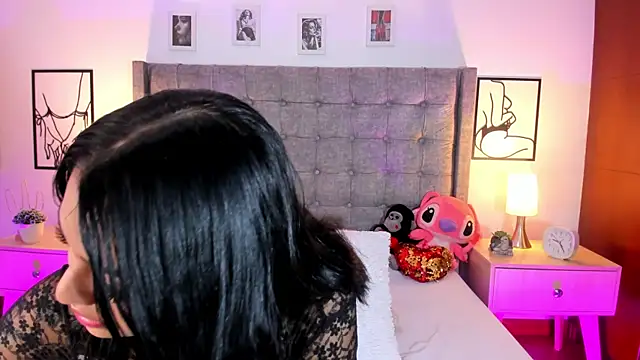 Linda Fosterr online show from September 2025 02:27:01 AM