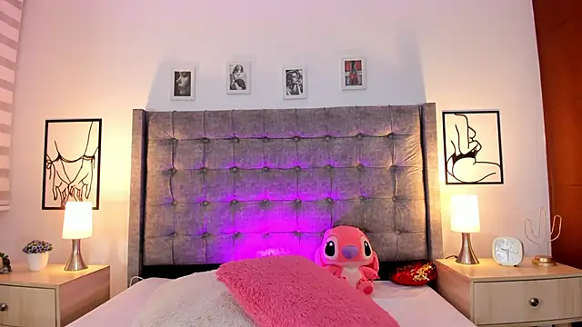 Linda Fosterr online show from November 2025 02:31:02 AM